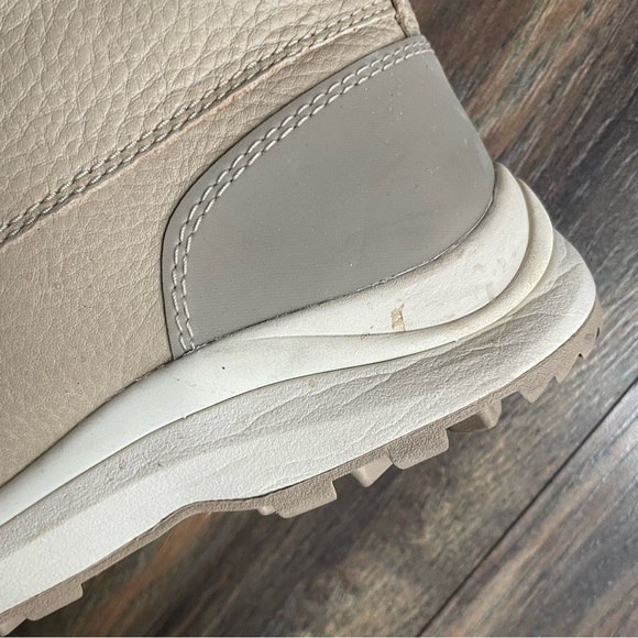 Ugg Adirondack Lace Up Shearling Ankle Winter Boots 8.5 in Taupe Beige - Picture 10 of 10